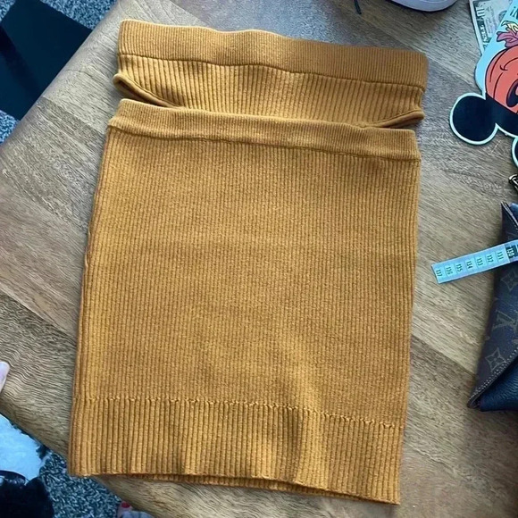 For Love And Lemons Dresses & Skirts - For Love And Lemons Knit Skirt side slit detail waist